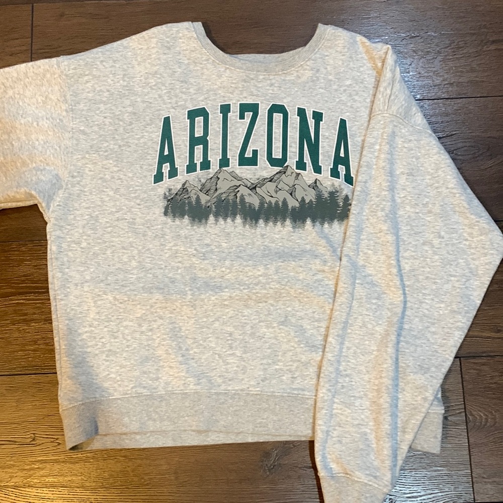 Oversized Arizona crewneck! Brand new condition
